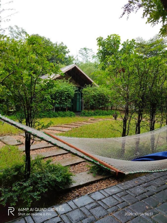Phayam Valley Homestay เกาะพยาม ภายนอก รูปภาพ