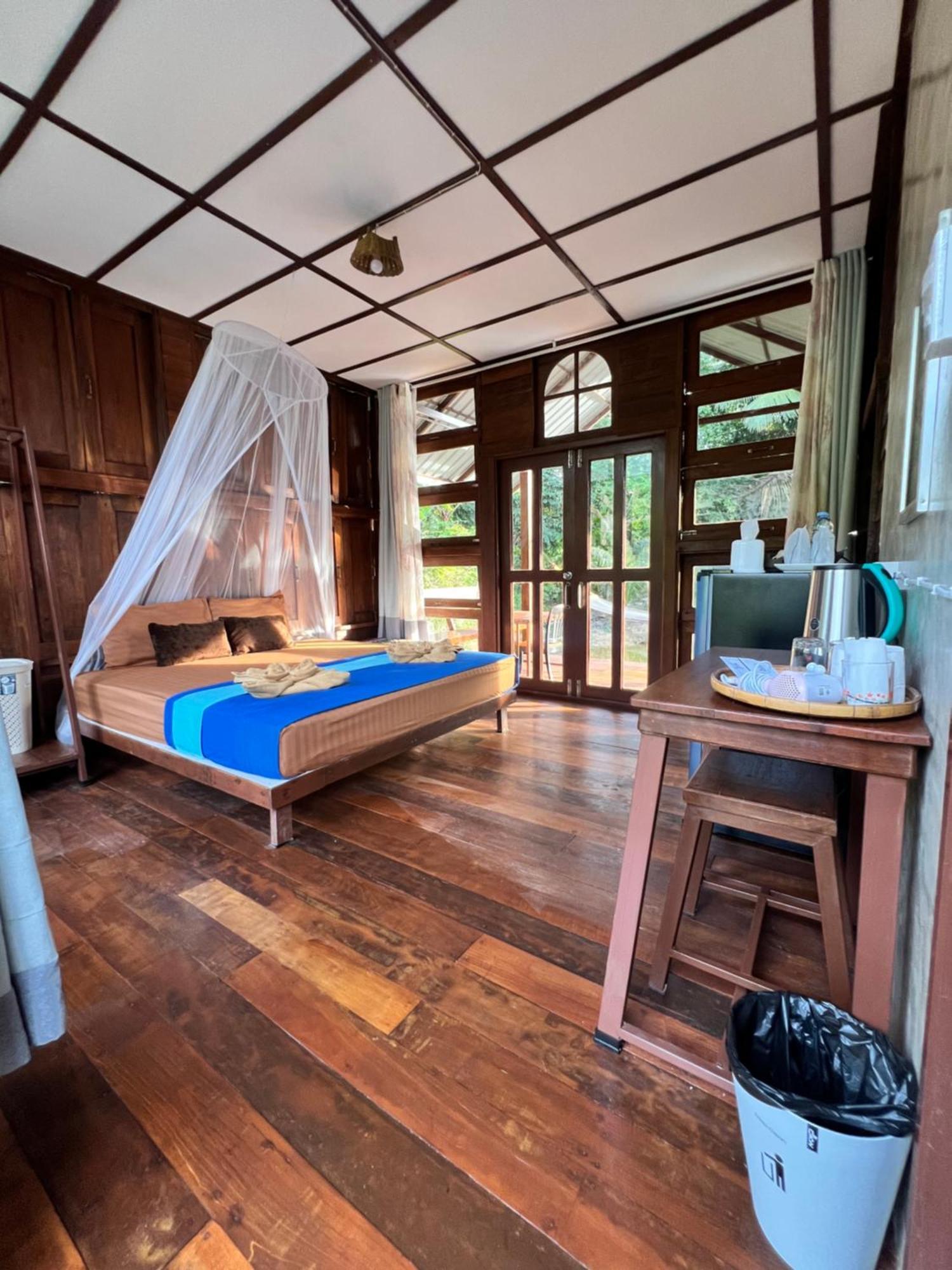 Phayam Valley Homestay เกาะพยาม ภายนอก รูปภาพ