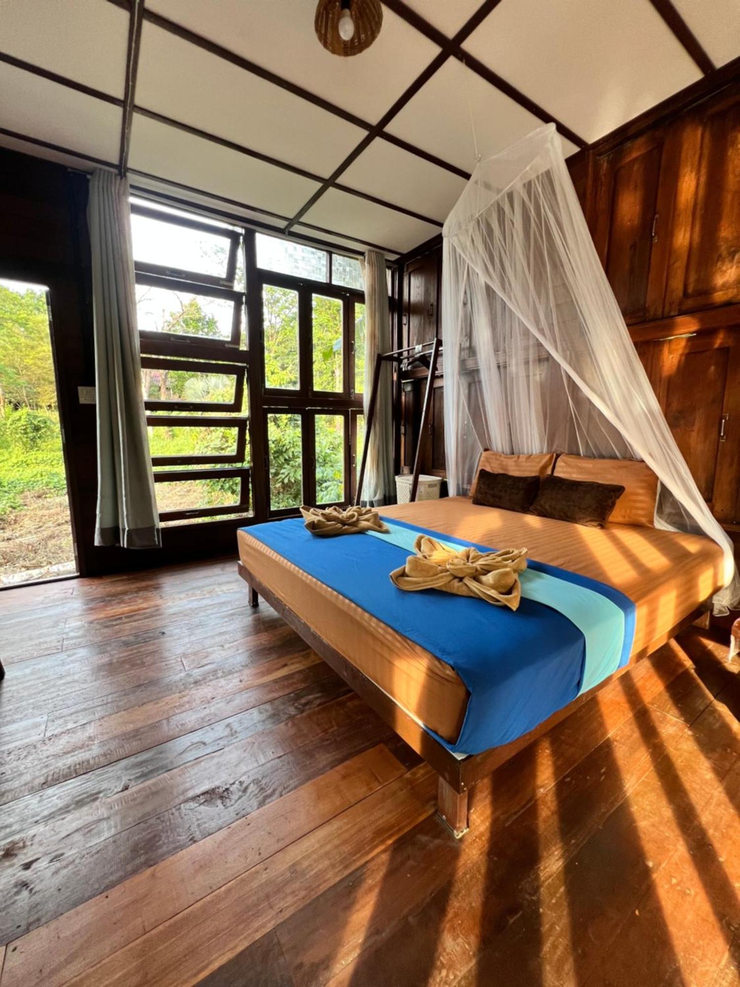 Phayam Valley Homestay เกาะพยาม ภายนอก รูปภาพ